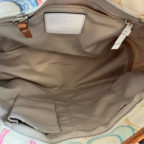 Coach Bag - Picture 9 of 10